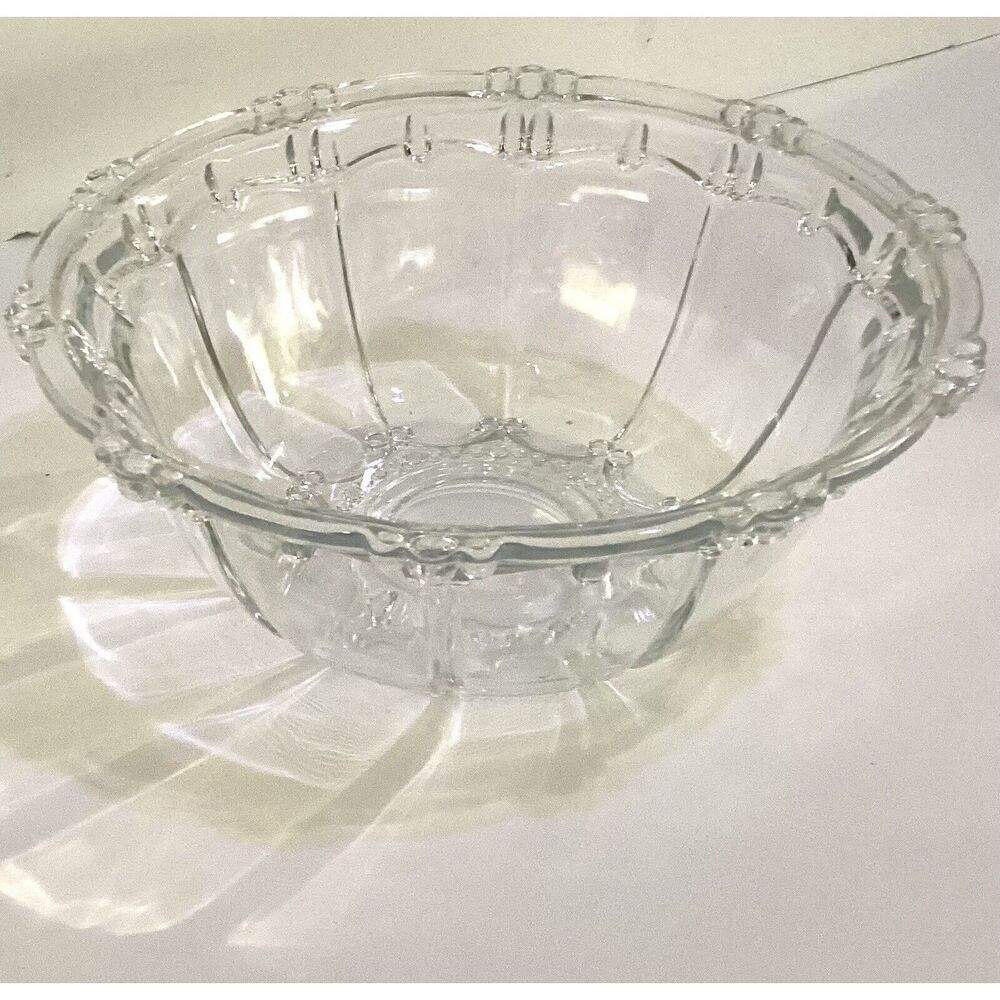 Vintage KIG Indonesia Glass Oyster Pearl Clear 7" Covered Candy Dish Bowl w/ Lid - Picture 5 of 7